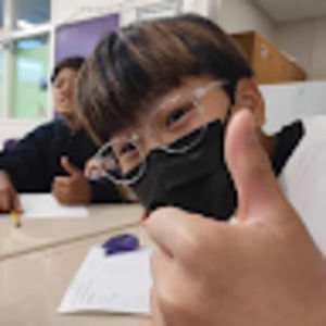 Meet your Posher, Derek